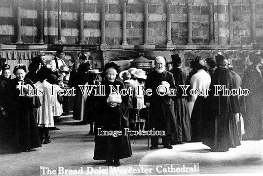 WO 72 - The Bread Dole, Worcester Cathedral, Worcestershire