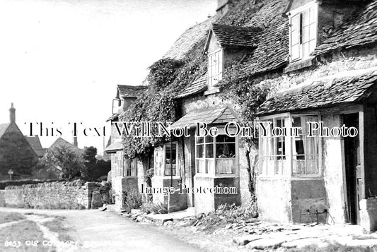 WO 782 - Old Cottages, Broadway, Worcestershire