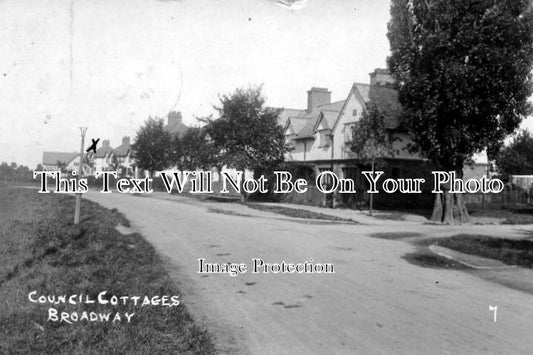 WO 87 - Council Cottages, Broadway, Worcestershire