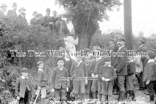 WO 958 - Walking The Borough Bounds, Alvechurch, Worcestershire 1906