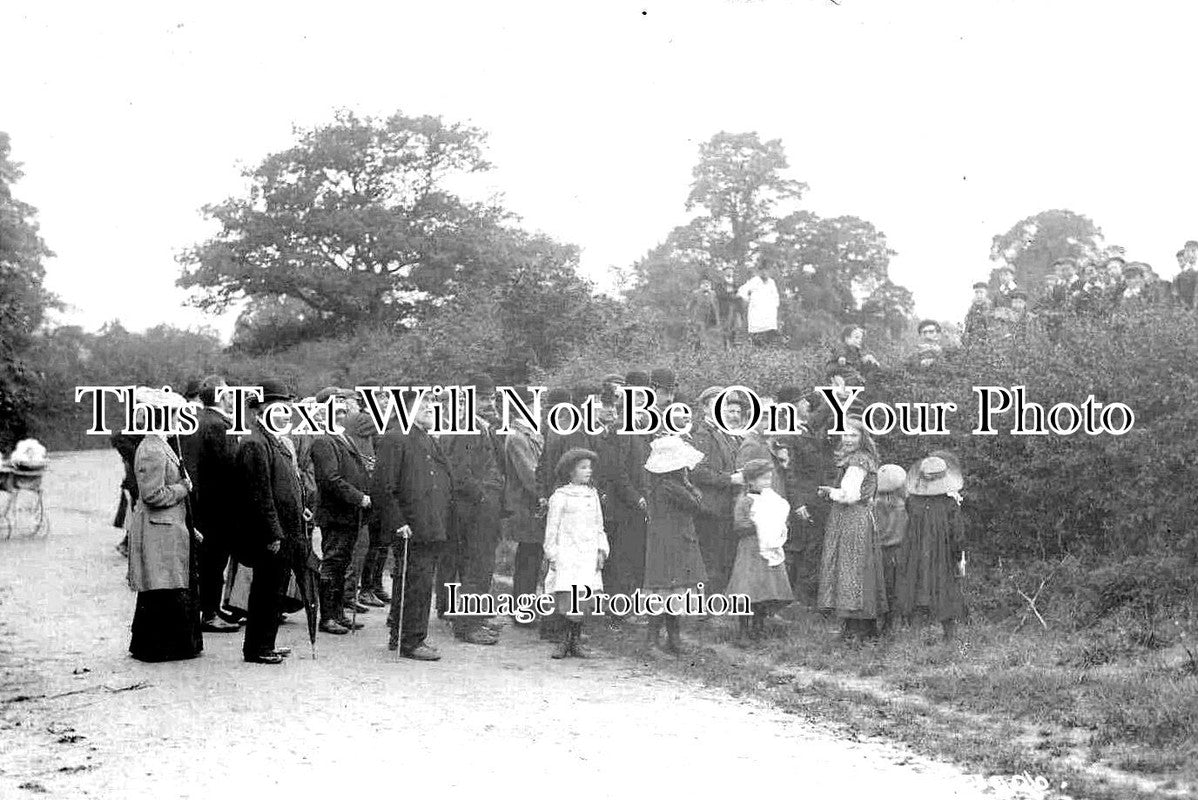 WO 959 - Walking The Borough Bounds, Alvechurch, Worcestershire 1906