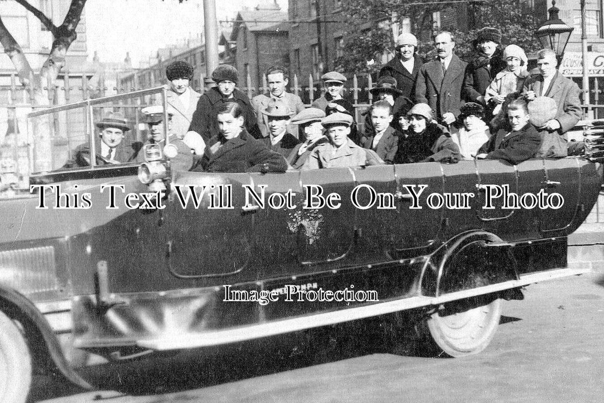 YO 10028 - Scarborough Charabanc, Yorkshire