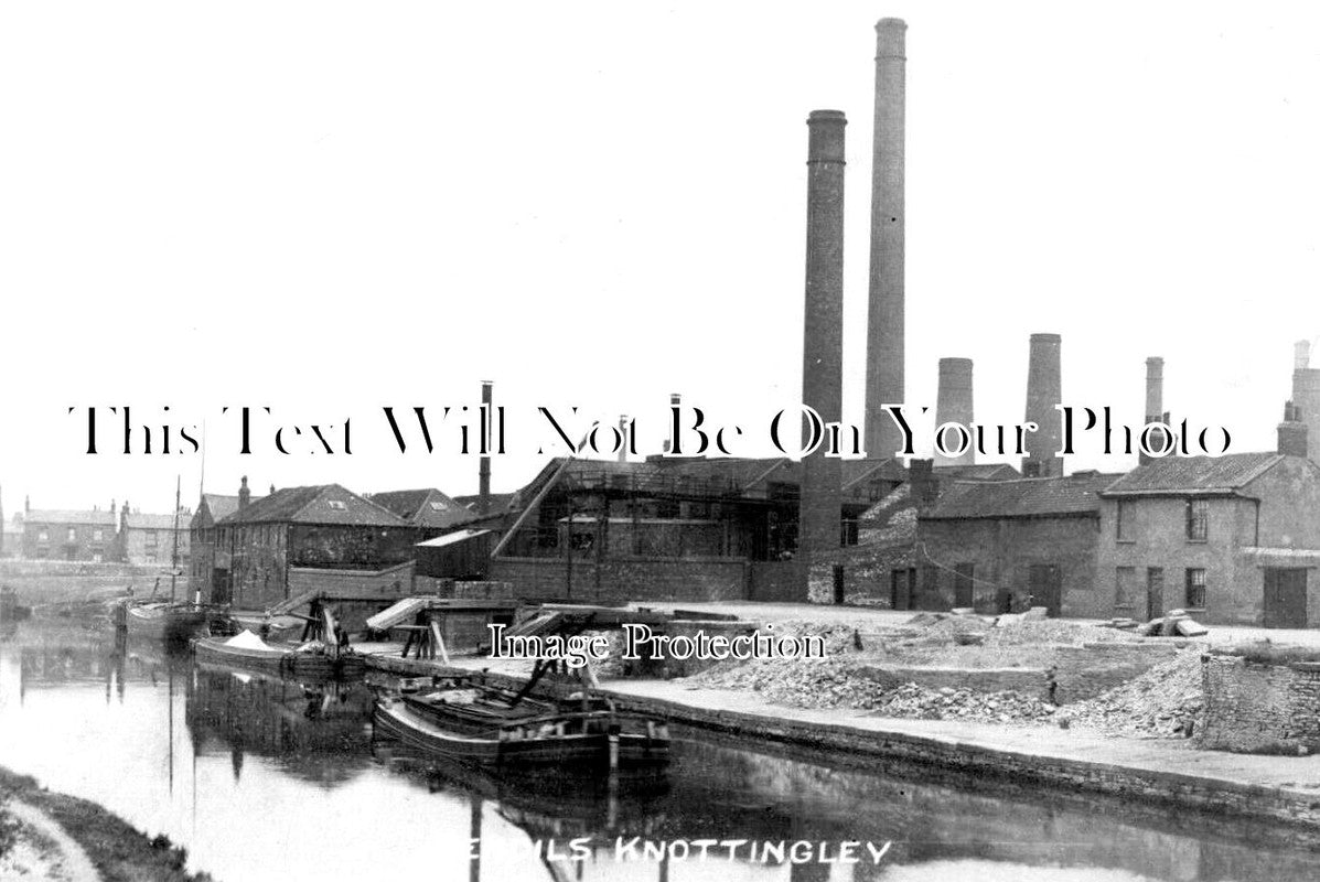 YO 10165 - Bendils Factory, Knottingley, Yorkshire