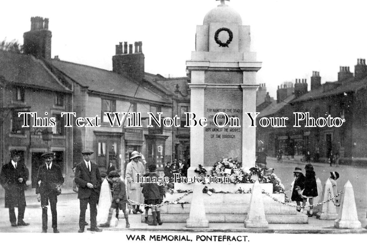 YO 10180 - Pontefract War Memorial, Yorkshire WW1