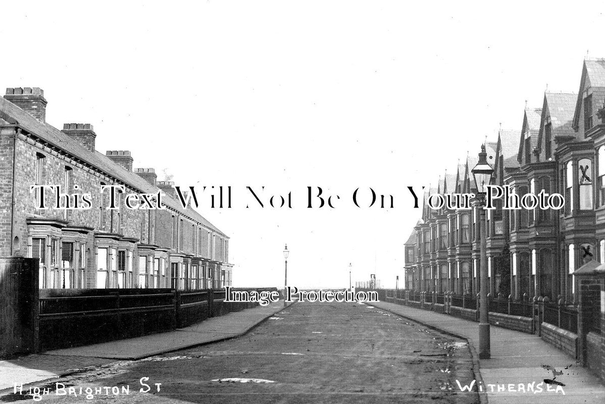 YO 10206 - High Brighton Street, Withensea, Yorkshire c1911
