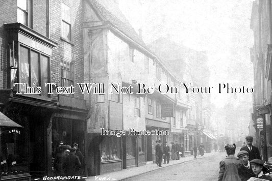 YO 10282 - Goodramgate, York, Yorkshire