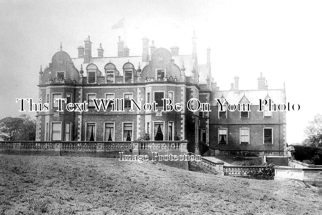 YO 10328 - Large House In Scarborough, Yorkshire