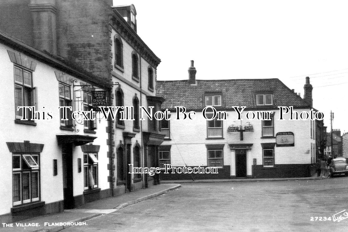 YO 10389 - The Ship Inn Pub, Flamborough, Yorkshire