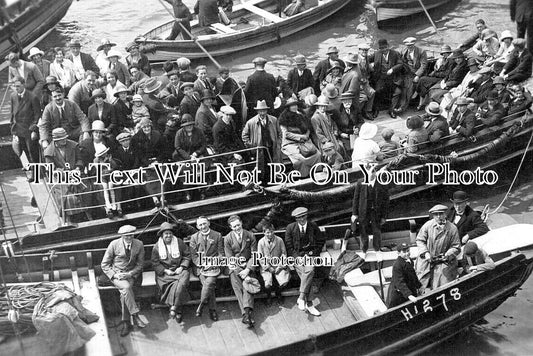 YO 10466 - Pleasure Boats, Bridlington Harbour, Yorkshire