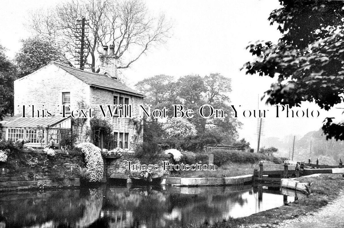 YO 10482 - Glen Cottage, Marple, Stockport, Yorkshire