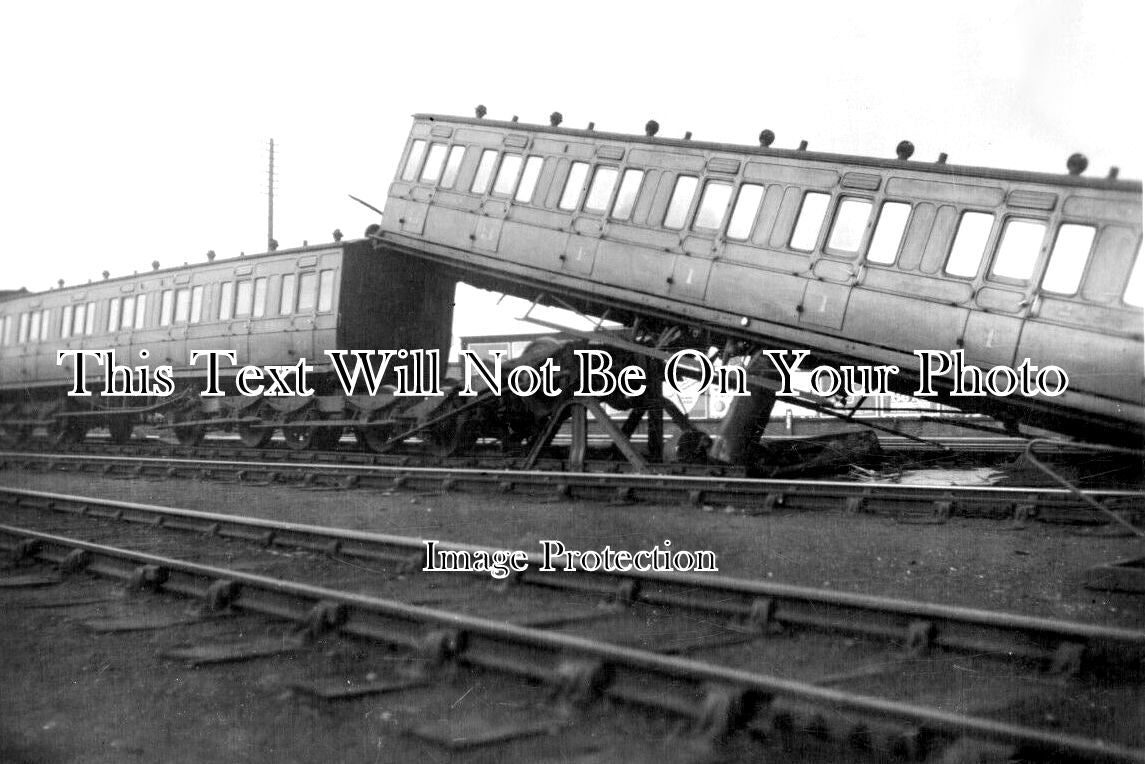 YO 10549 - Bridlington Railway Accident, Yorkshire