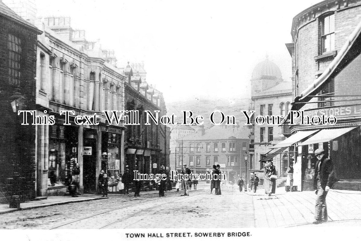 YO 10673 - Town Hall Street, Sowerby Bridge, Yorkshire