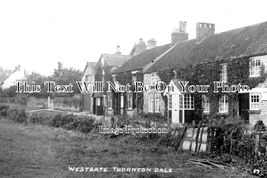 YO 10719 - Westgate, Thornton Dale, Yorkshire c1913