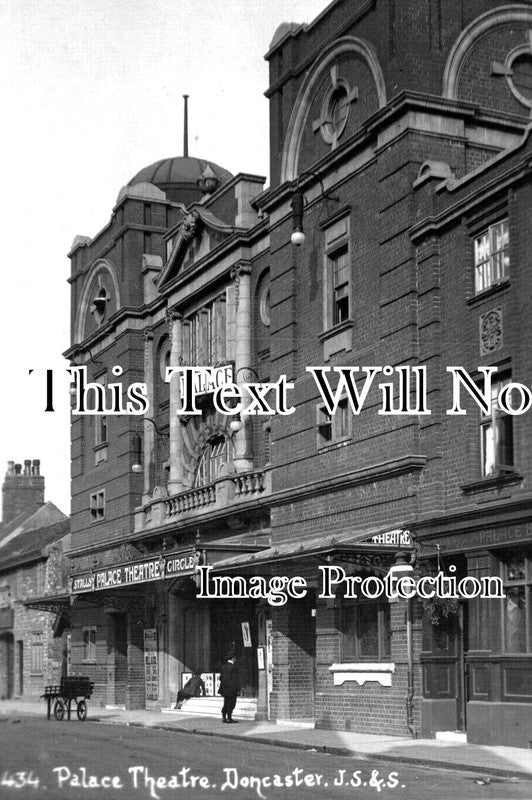 YO 10725 - Palace Theatre, Doncaster, Yorkshire