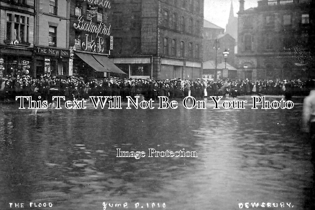 YO 10780 - The Flood, Dewsbury, Yorkshire c1910