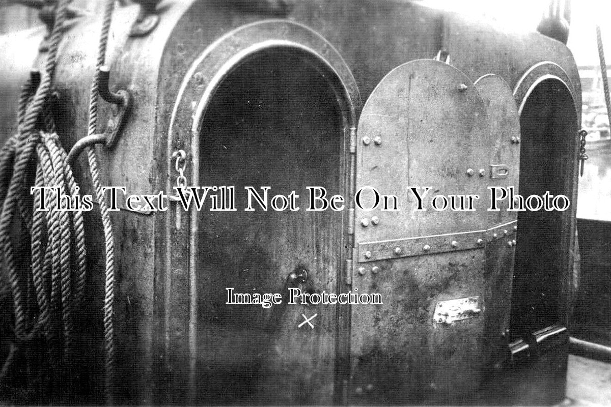 YO 10812 - Russian Outrage Trawler, Hull, Yorkshire