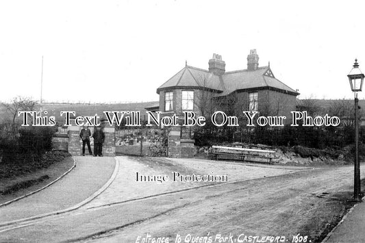 YO 10908 - Entrance To Queen's Park, Castleford, Yorkshire c1914