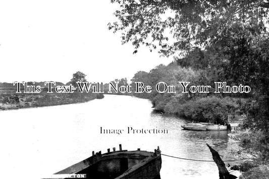 YO 11019 - River Ouse, Poppleton, Yorkshire c1905