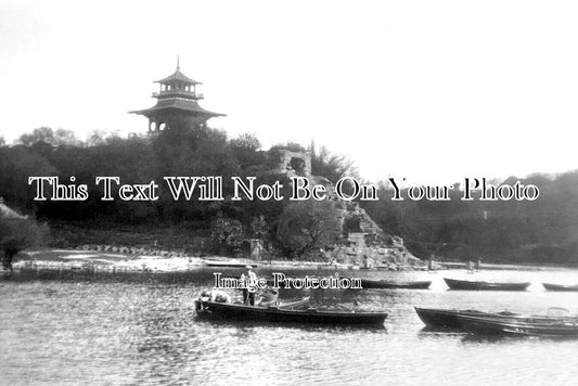 YO 11070 - Peasholm Park, Scarborough, Yorkshire