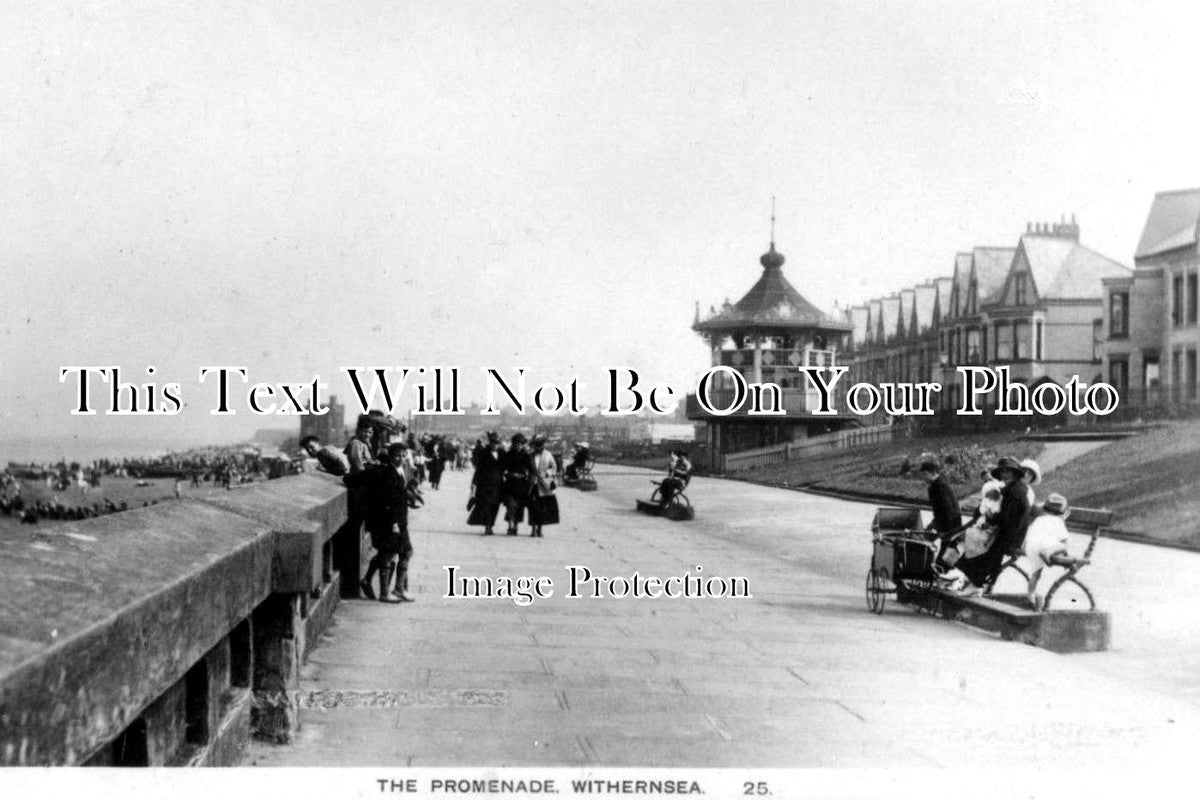 YO 1113 - The Promenade, Withernsea, Yorkshire