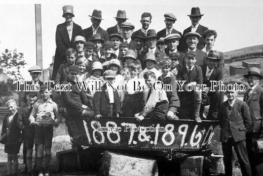 YO 11149 - Denby Dale Largest Pie, Yorkshire