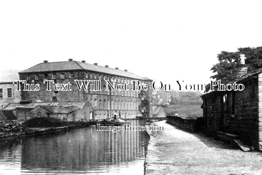 YO 11282 - Leeds & Liverpool Canal, Silsden, Yorkshire