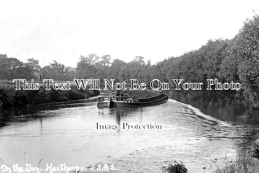 YO 11353 - On The River Don, Hexthorpe, Yorkshire