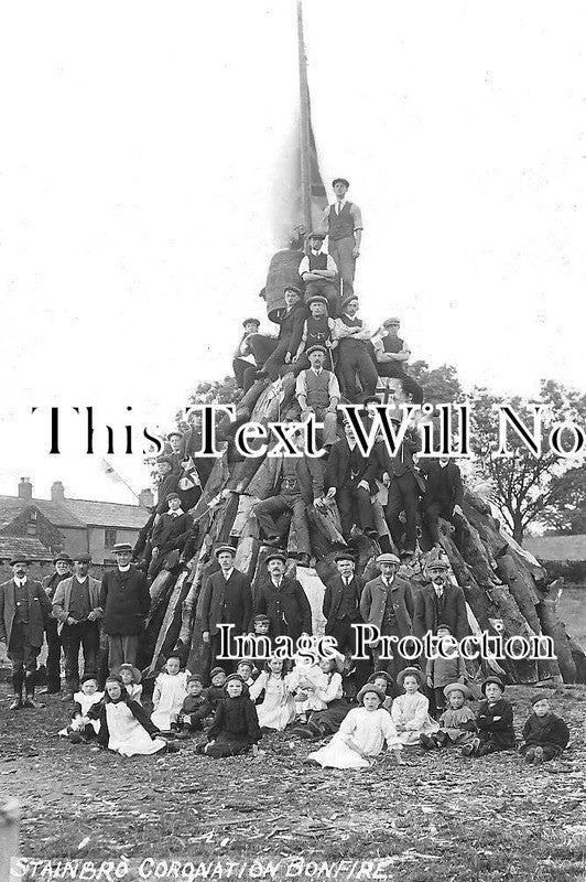 YO 11405 - Stainborough Coronation Bonfire, Yorkshire 1911