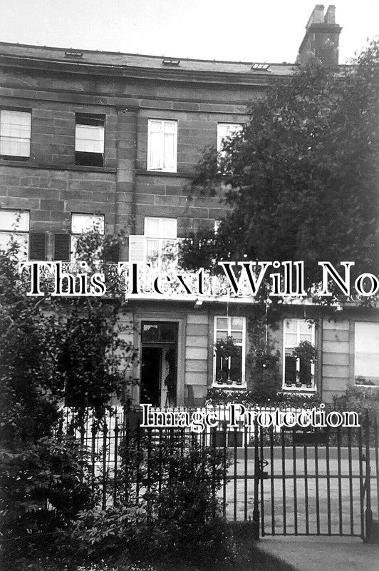 YO 11427 - The Crescent, Scarborough, Yorkshire