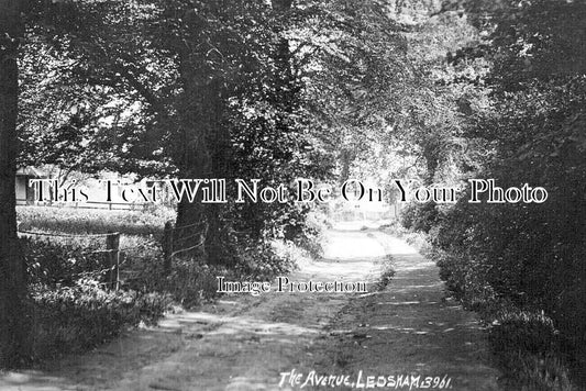 YO 11572 - The Avenue, Ledsham, Yorkshire