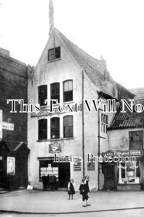 YO 11670 - King Richard III House, Scarborough, Yorkshire