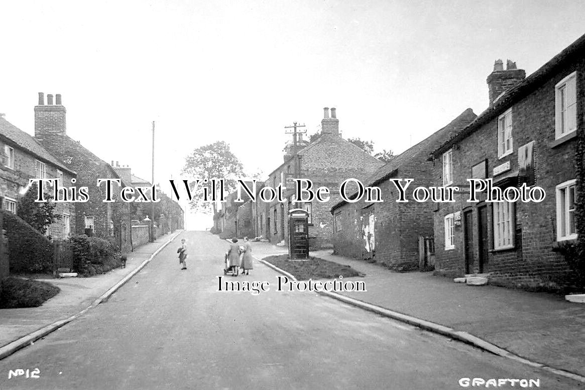 YO 11724 - Grafton, Yorkshire