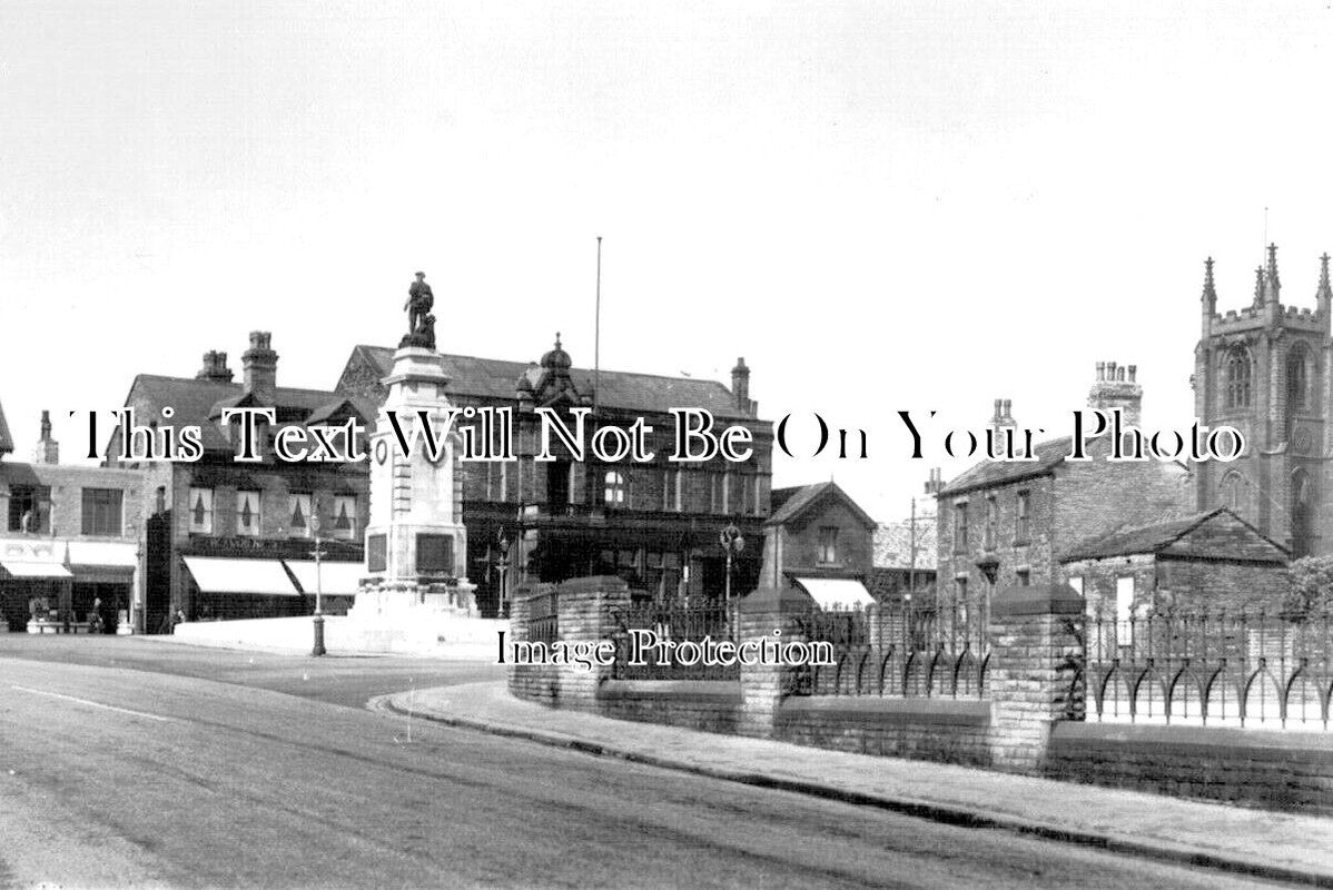 YO 11759 - Cenotaph From Carlisle Road, Pudsey, Yorkshire