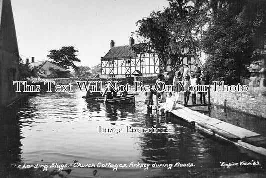 YO 11846 - The Landing Stage, Church Cottages, Arksey, Yorkshire 1932