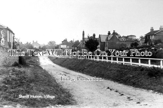 YO 11946 - Sheriff Hutton, Yorkshire
