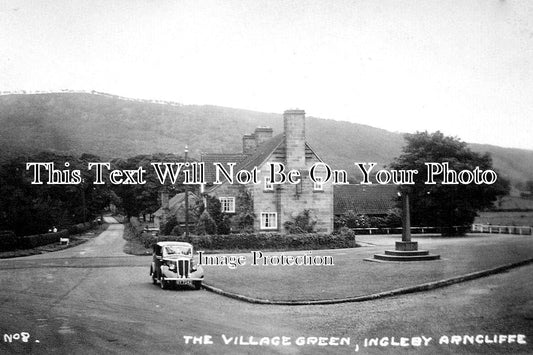 YO 12086 - The Village Green, Ingleby Arncliffe, Yorkshire