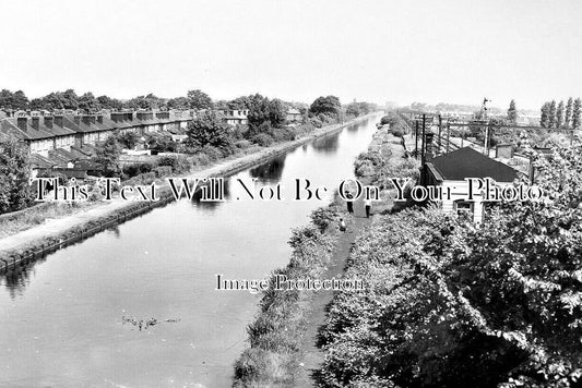 YO 12151 - The Canal, Timperley, Manchester