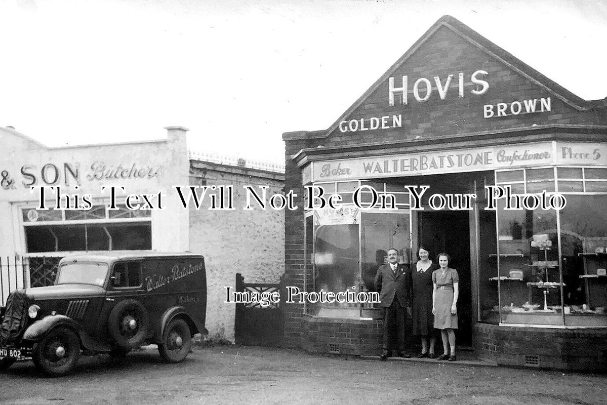 YO 12160 - Walter Batstone Bakers Shop, Leeds, Yorkshire c1940