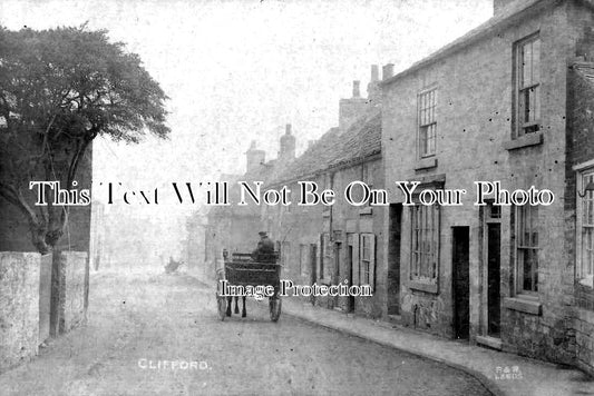 YO 12236 - Clifford, Yorkshire