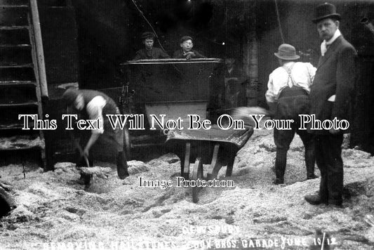 YO 12517 - Removing Hailstones, Bros Garage, Dewsbury, Yorkshire 1912