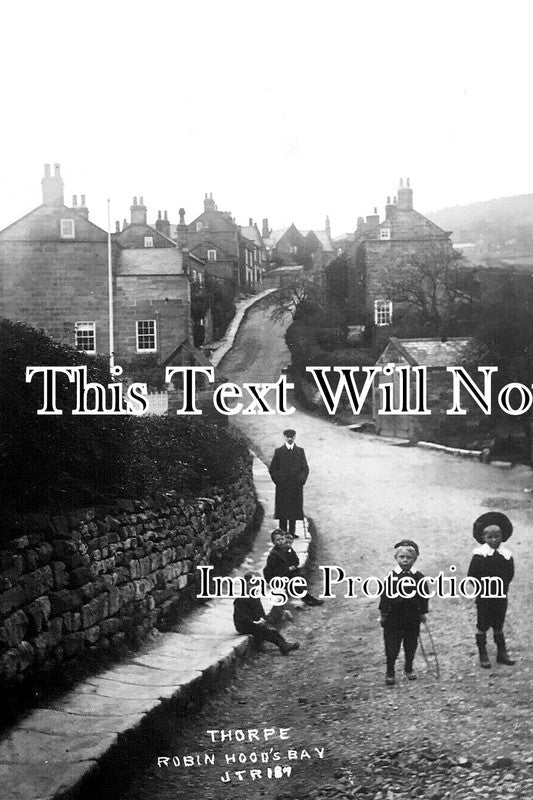 YO 12519 - Thorpe, Robin Hoods Bay, Yorkshire