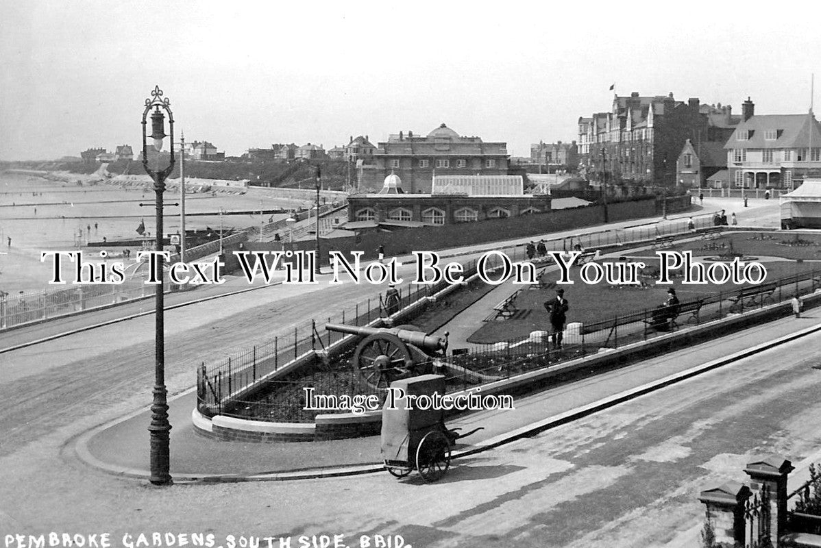 YO 12704 - Pembroke Gardens, South Side, Bridlington, Yorkshire