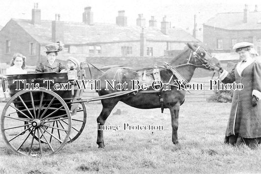 YO 12744 - Elland Horse & Trap, Halifax, Yorkshire