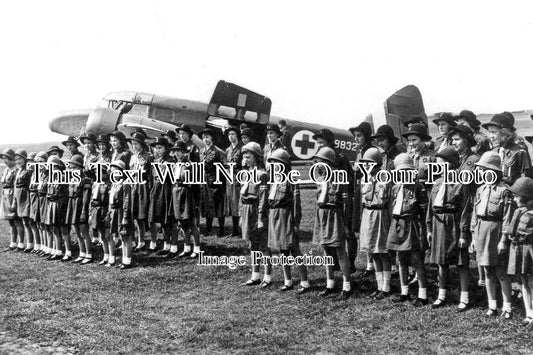 YO 12753 - Girl Guides At York, Yorkshire