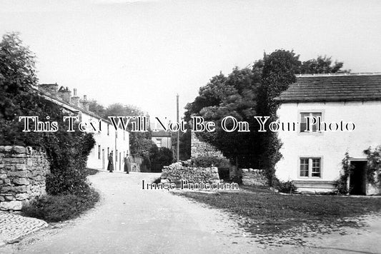 YO 12856 - Settle Old Road, Malham, Yorkshire