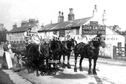 YO 12971 - The Leeds Arms Pub, Tadcaster, Yorkshire c1907