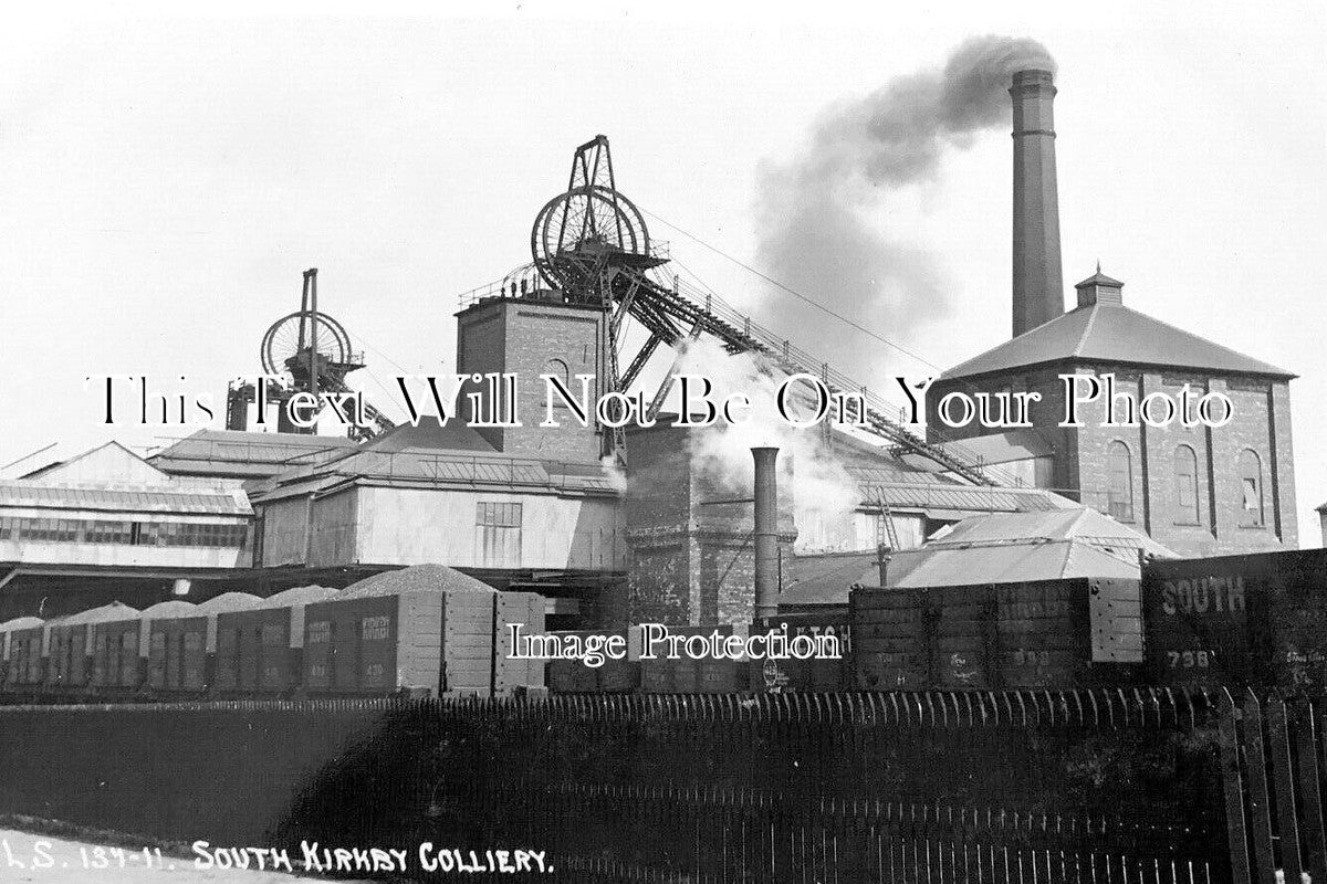 YO 12984 - South Kirkby Colliery, Coal Mine Pit, Yorkshire