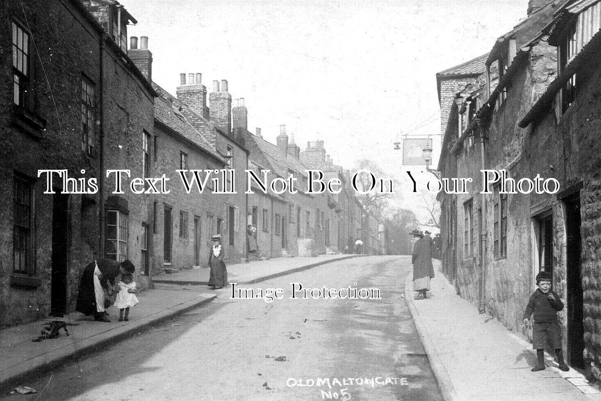 YO 12994 - Old Maltongate, Malton, Yorkshire c1905