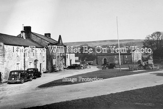 YO 12998 - Ramsgill, Yorkshire