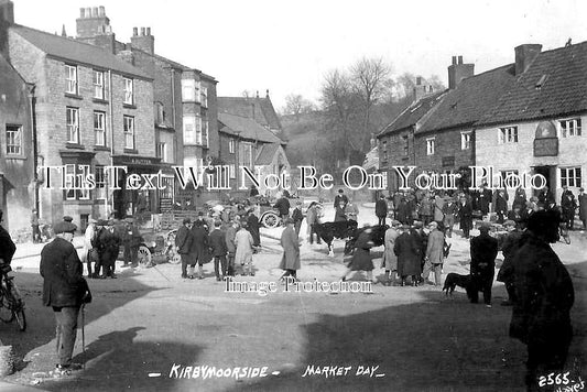 YO 13032 - Market Day, Kirbymoorside, Yorkshire